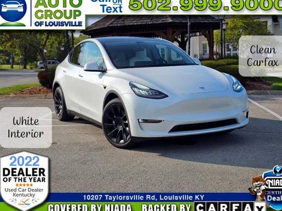 TESLA MODEL Y 2020 5YJYGDEE7LF032833 image
